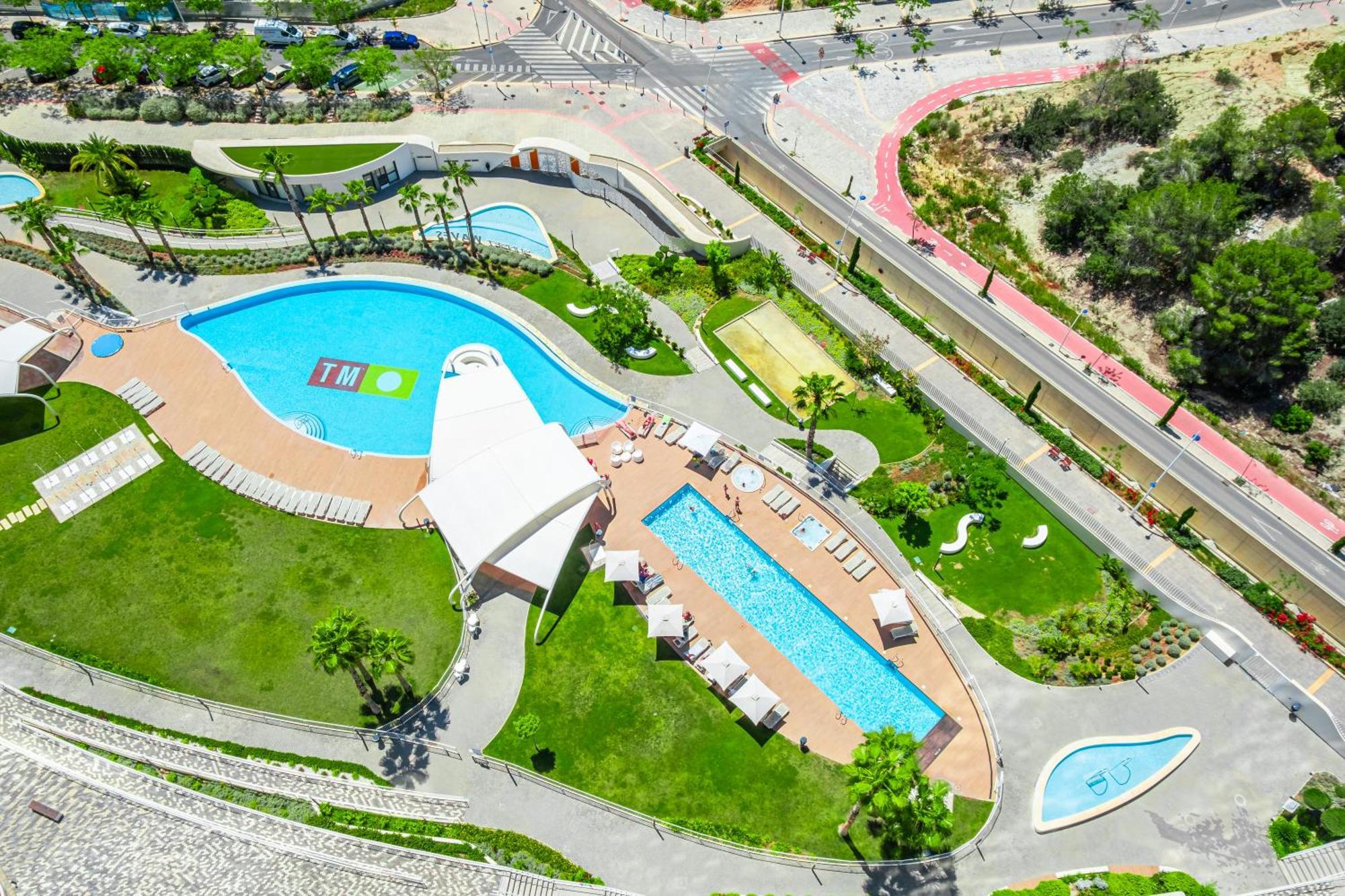 Sunset Waves 18-35 Poniente Beach Resort 貝尼多姆 外观 照片