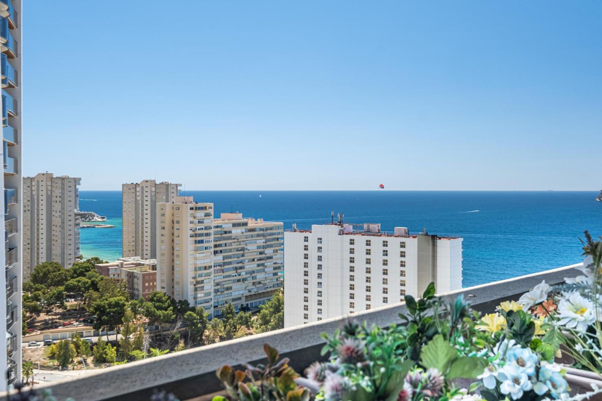 Sunset Waves 18-35 Poniente Beach Resort 貝尼多姆 外观 照片